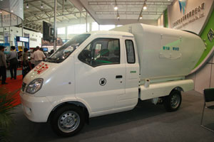 天津清源電動車亮相2010電動車展