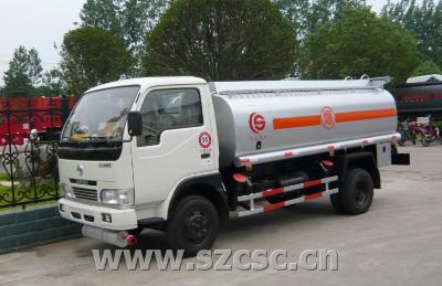 東風(fēng)小金霸加油車(chē)
