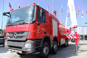 徐工集團(tuán)兩款新式舉高消防車亮相消防展