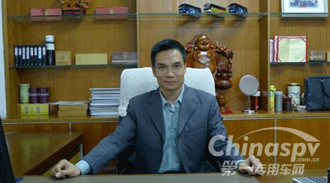 南湖旅游汽車有限公司的董事長(zhǎng)鄧添