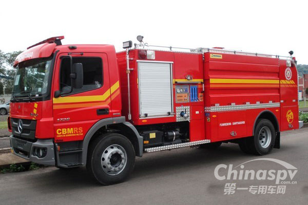 戈亞斯州消防局購(gòu)置奔馳Atego消防車(chē)