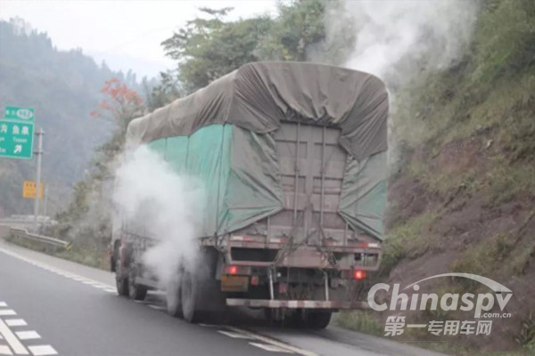 老司機(jī)剎車的調(diào)節(jié)與安全駕駛的技巧