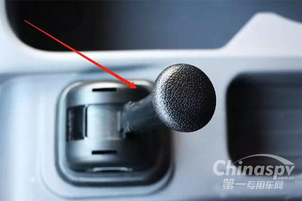 剎車失靈事故常有 應對措施要記牢！