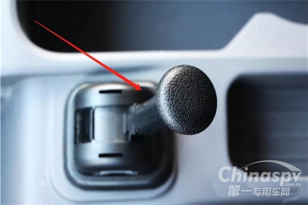 剎車油門失靈！空擋能救命