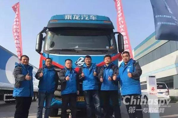 百世快遞信賴的“快遞專家”---乘龍快遞運(yùn)輸車