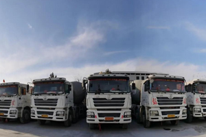 打造安全的行車(chē)環(huán)境 半掛車(chē)安全駕駛技巧
