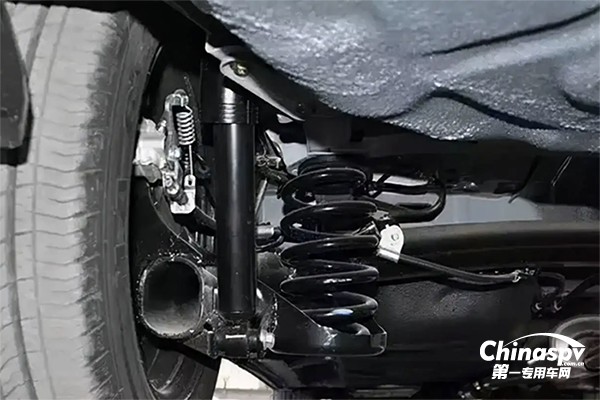 房車震動有彈跳，還晃動？有可能是減震器的問題！