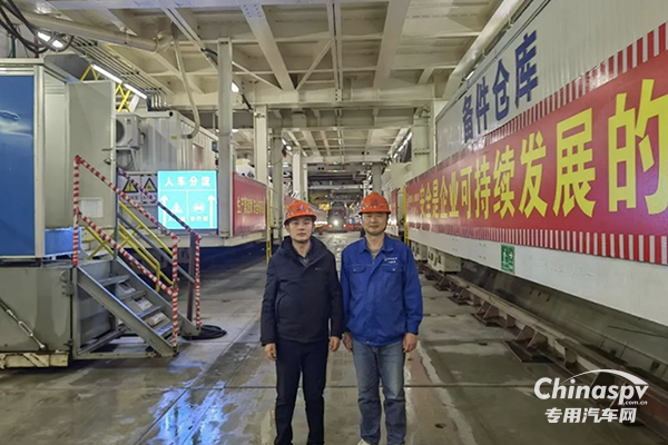 勞模工匠“跨界”合作擦出火花， 交大神舟定制“掃路神器”助企解難題
