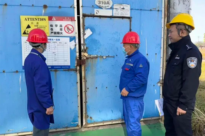 江西查處一未按規(guī)定報(bào)備跨市運(yùn)輸?；钒?></a>
                            <div   id=