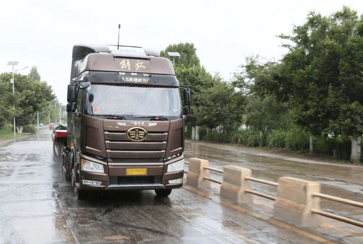 雨后卡車(chē)保養(yǎng)至關(guān)重要，四招解決雨季煩惱