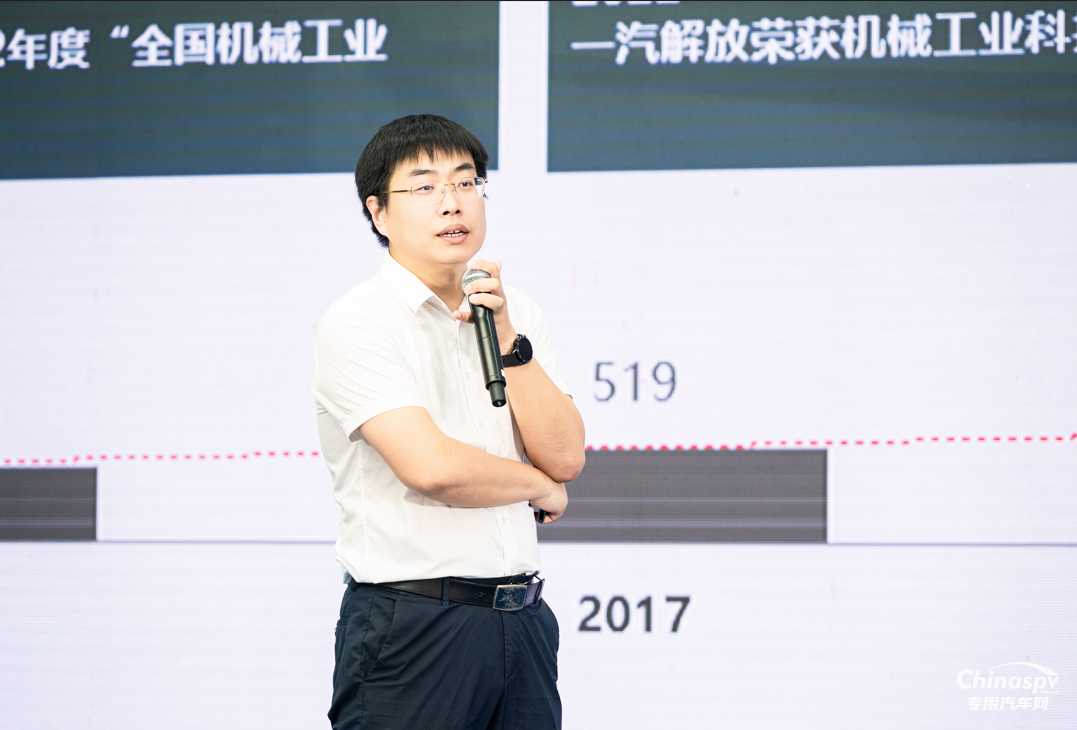 氣效卓然 領(lǐng)勢新程 解放悍V-LNG 中置軸轎運(yùn)車隆重上市！