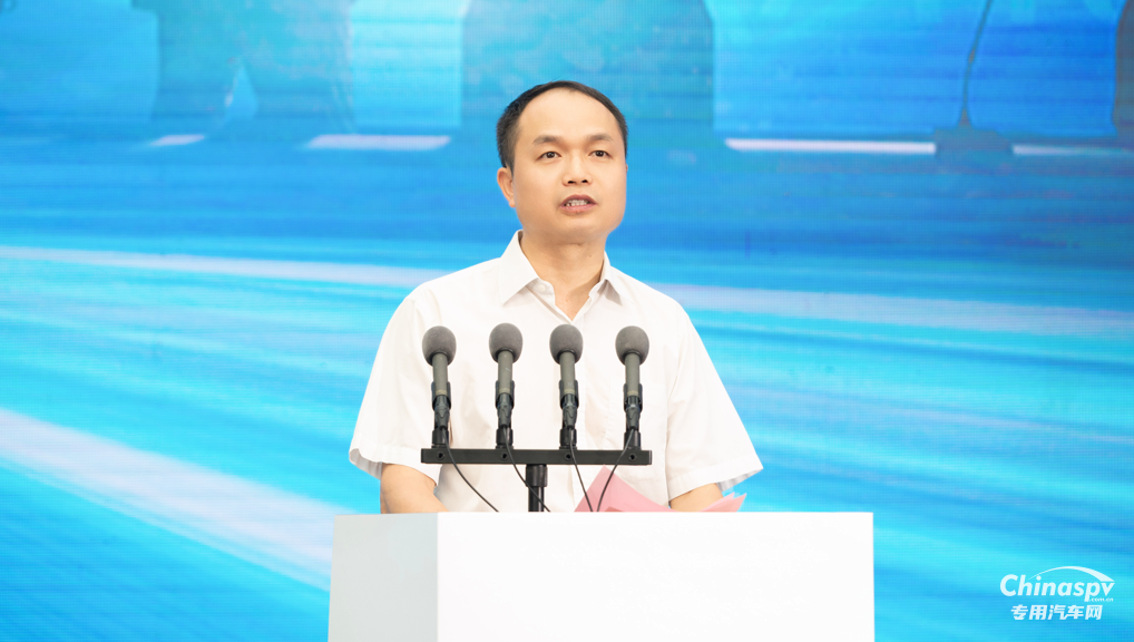 氣效卓然 領(lǐng)勢新程 解放悍V-LNG 中置軸轎運(yùn)車隆重上市！