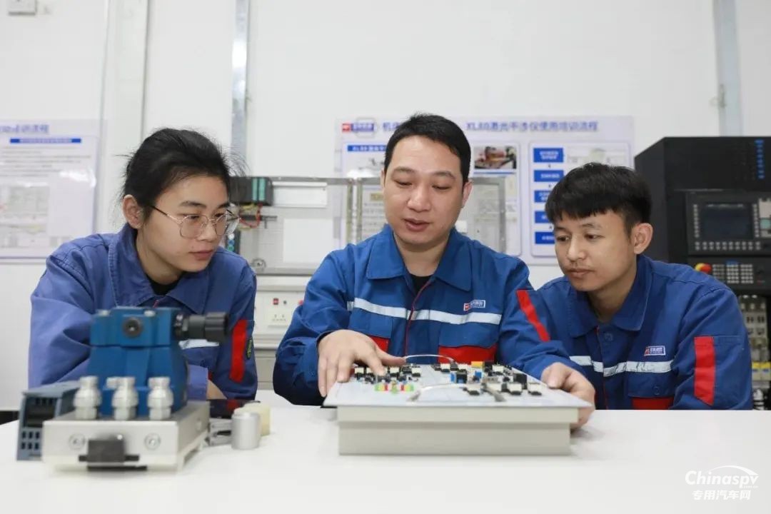 玉柴：全國人大代表李海樺攜三項建議參加全國兩會