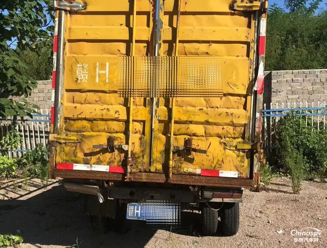 江西景德鎮(zhèn)危貨運(yùn)輸企業(yè)使用無(wú)資質(zhì)車(chē)輛被嚴(yán)查