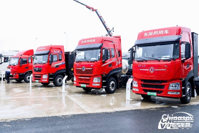 共繪產(chǎn)業(yè)新藍(lán)圖！東風(fēng)商用車再度亮相十堰新能源汽車零部件交易會(huì)