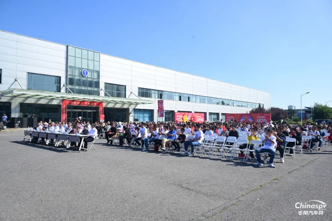 聚愛(ài)，向上！ 解放動(dòng)力大柴工廠第四屆員工家庭日活動(dòng)暖心綻放