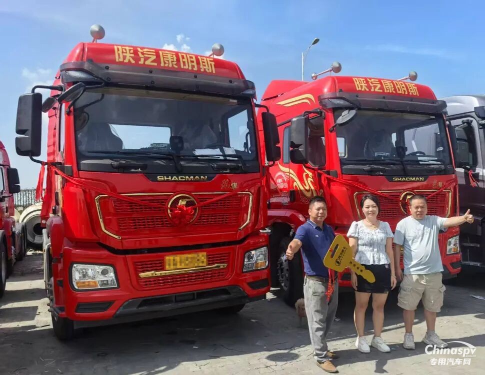 港口貨運選什么車？陜汽龍騏+西安康明斯M10發(fā)動機成高贊“增效利器”！