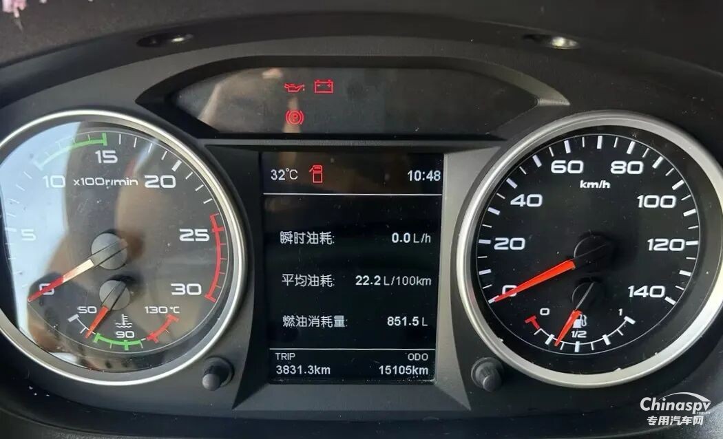 百公里油耗22L！玉柴大馬力重機成為陳師傅賺錢的“好拍檔”
