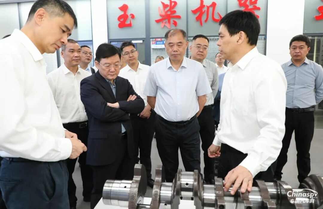 玉柴與東風(fēng)商用車舉行高層會談，深化戰(zhàn)略合作