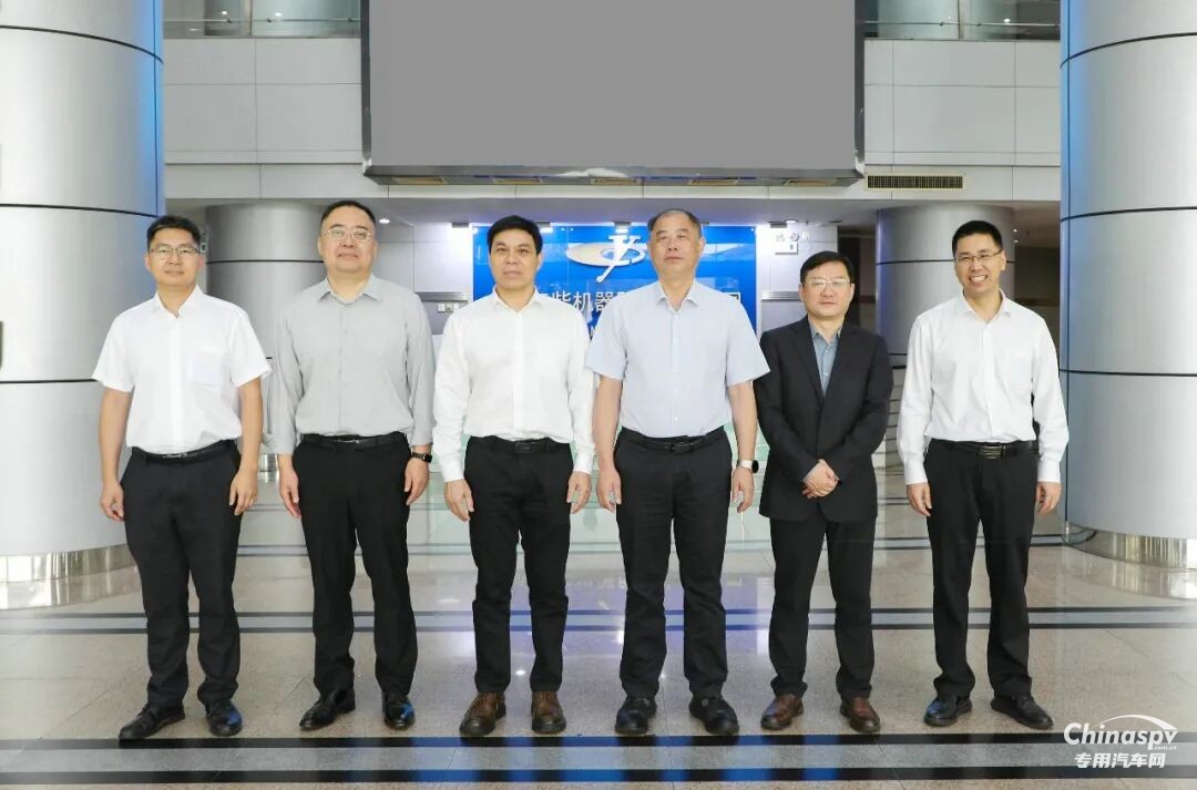 玉柴與東風(fēng)商用車舉行高層會談，深化戰(zhàn)略合作