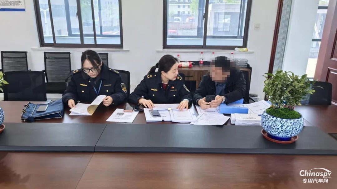 江蘇靖江開展危貨運輸罐車事故類比排查整治行動