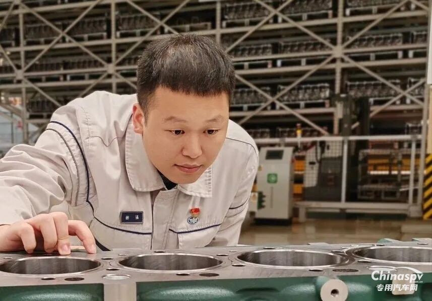 解放動力酈強：深耕一線守匠心 實干擔當筑精品