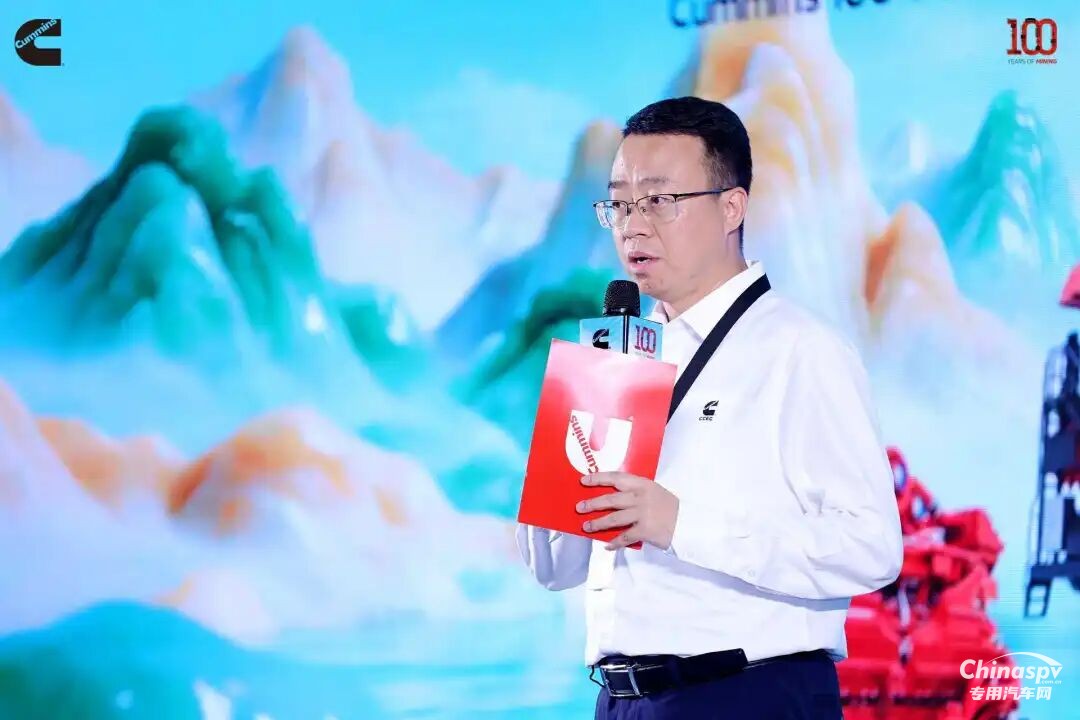 康明斯礦山百年積淀再迎里程碑：首臺(tái)國產(chǎn)QSK60礦用發(fā)動(dòng)機(jī)在渝交付