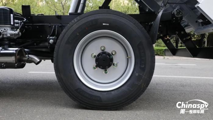 飛碟締途X3自卸車