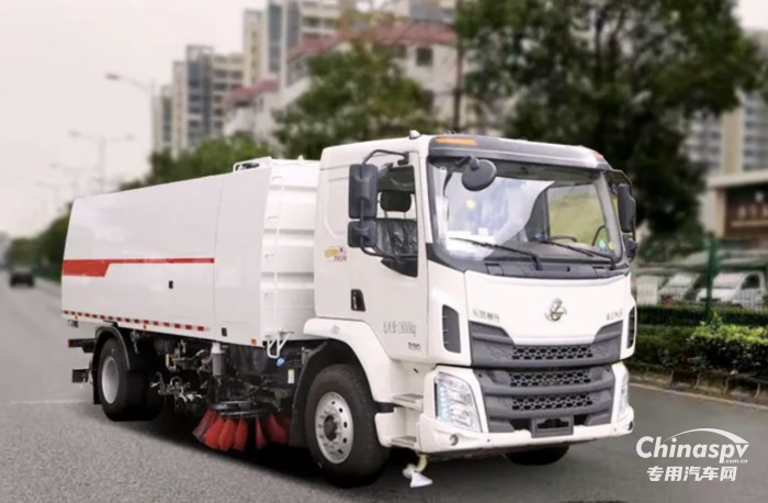 乘龍M3 4X2洗掃車，許你美好“衛(wèi)”來