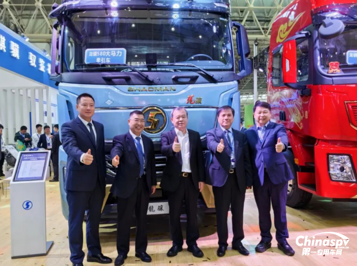智能化產(chǎn)品成為展會(huì)“主角” 2023中國(guó)國(guó)際商用車(chē)展開(kāi)幕