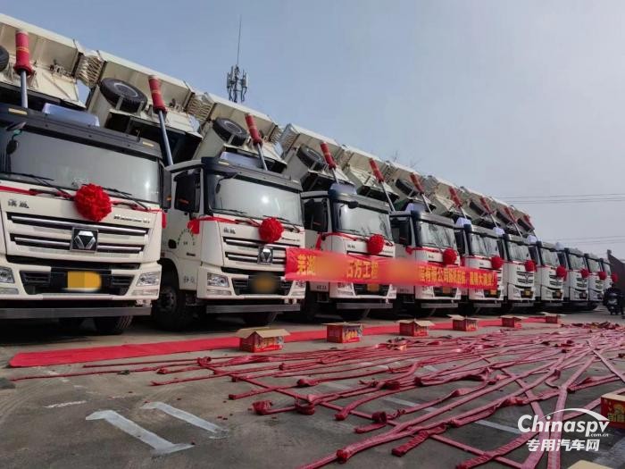 為渣土運輸而生！徐工漢風XG1H環(huán)保渣土車批量交付安徽蕪湖
