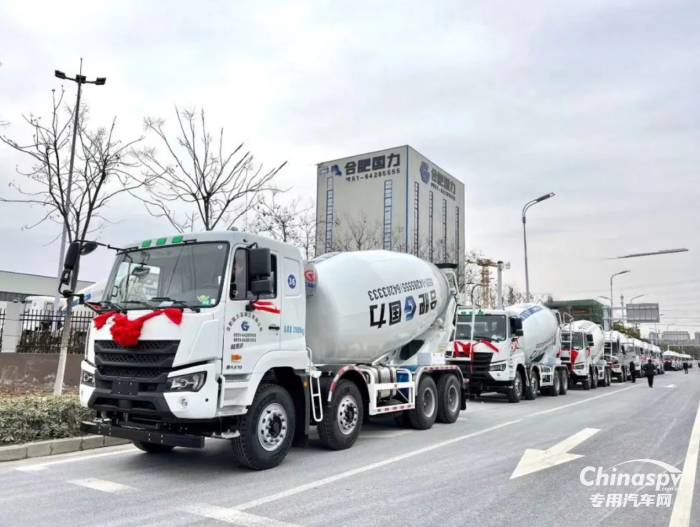 硬核來襲 星馬輕騎兵攪拌車，高效創(chuàng)富的利器