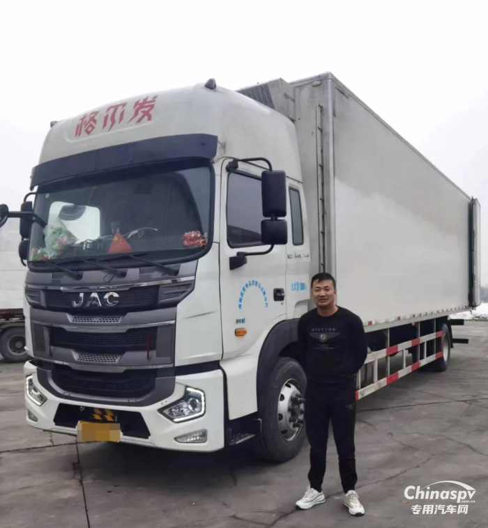 冷鏈生意爆紅火，只因他們都選了格爾發(fā)4×2冷藏車！