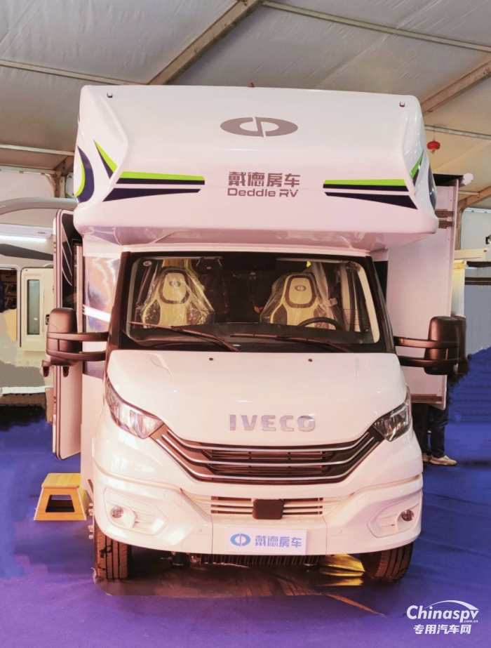 逛龍年首場房車展，選品質(zhì)高端進口依維柯底盤房車